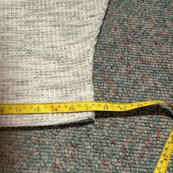 Cyrus medium Dolman style waffle Top - Picture 7 of 10